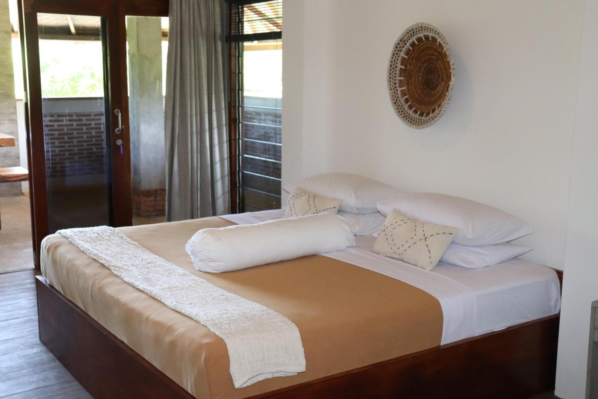 Baha Baha Villas West Sumbawa Yoyos - Free Yoga Class, Gym Daily Included For Guest - Fast Wifi Starlink Sekongkang Екстер'єр фото
